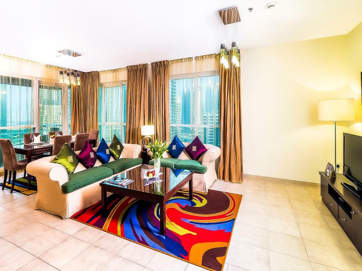 Dusit - Key One Homes Apartment *
