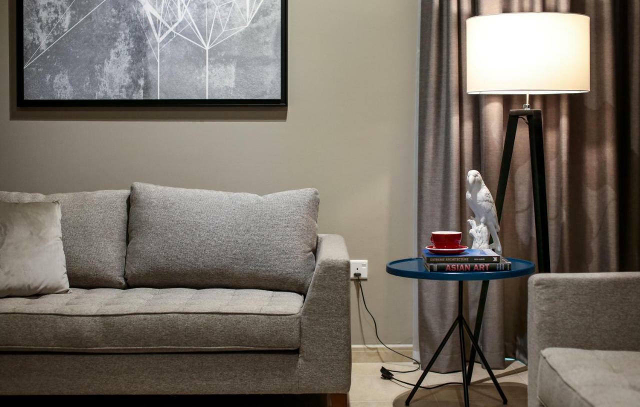 Dusit - Key One Homes Apartment *
